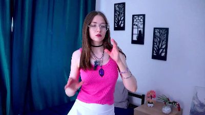 GeneviveCushway live cam on Cam4