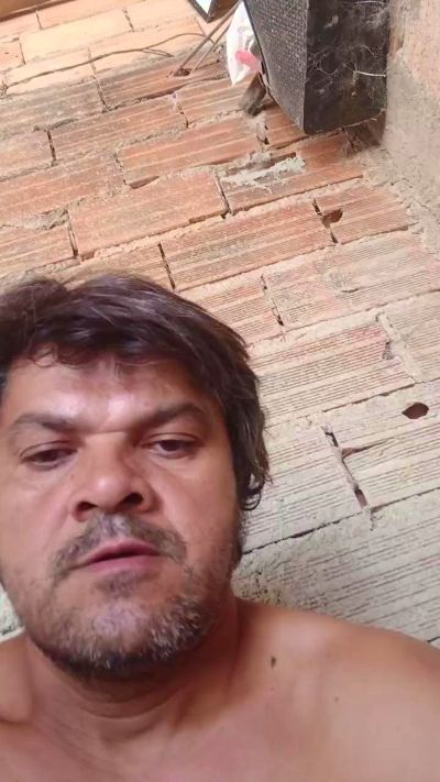 Geninho37 live cam on Cam4