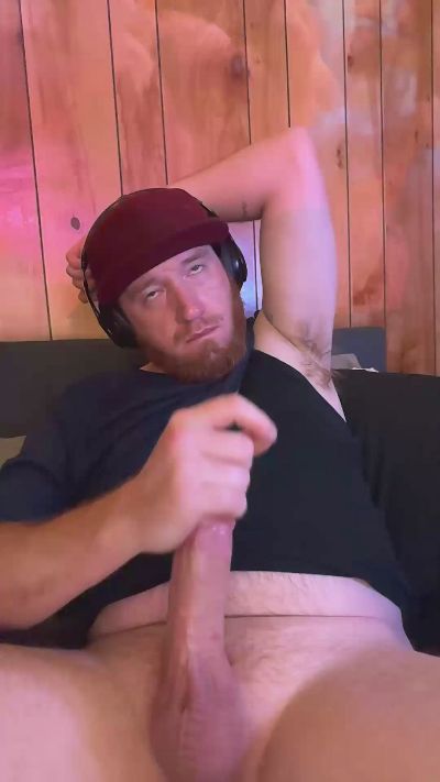Genitalwars live cam on Cam4