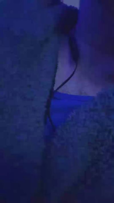 Genitalwars live cam on Cam4