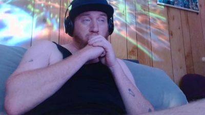 Genitalwars live cam on Cam4