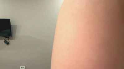 GennieCassano live cam on Cam4