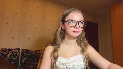GennieSolinger live cam on Cam4