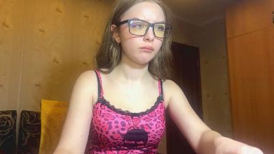 GennieSolinger live cam on Cam4