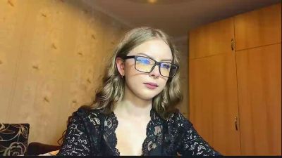 GennieSolinger live cam on Cam4