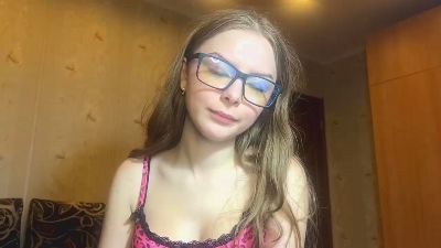 GennieSolinger live cam on Cam4