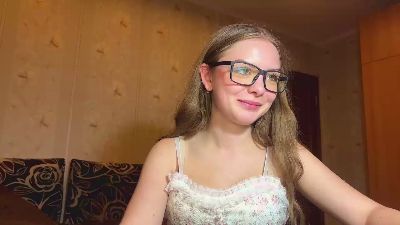 GennieSolinger live cam on Cam4