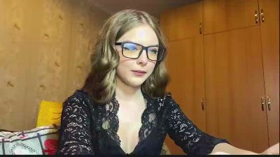 GennieSolinger live cam on Cam4
