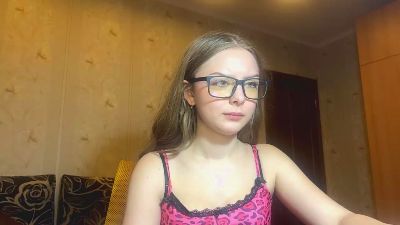GennieSolinger live cam on Cam4