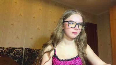 GennieSolinger live cam on Cam4