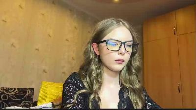 GennieSolinger live cam on Cam4
