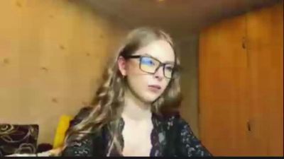 GennieSolinger live cam on Cam4