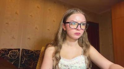 GennieSolinger live cam on Cam4