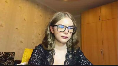 GennieSolinger live cam on Cam4