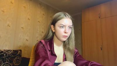 GennieSolinger live cam on Cam4
