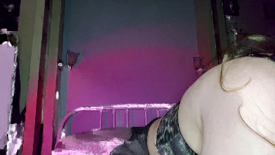 GenovevaHalen live cam on Cam4