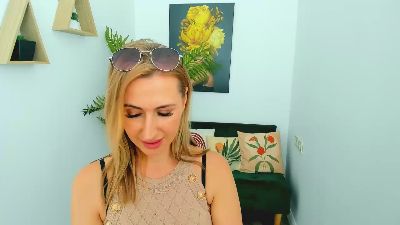 GentleFlowe live cam on Cam4