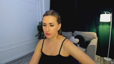 GentleFlowe live cam on Cam4