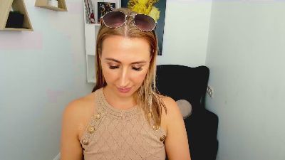 GentleFlowe live cam on Cam4