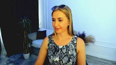 GentleFlowe live cam on Cam4