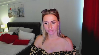 GentleFlowe live cam on Cam4