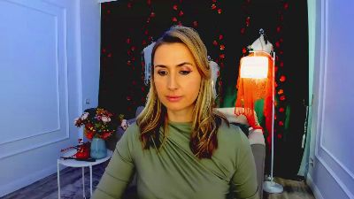 GentleFlowe live cam on Cam4