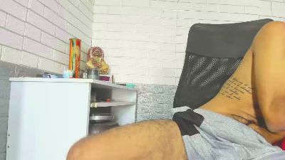 GeorgeBigDick live cam on Cam4