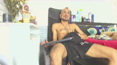 GeorgeBigDick live cam on Cam4