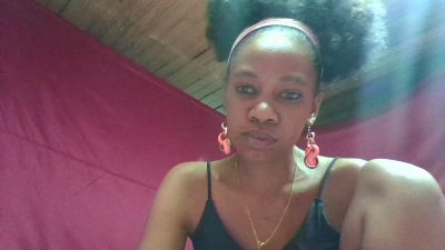 Georgina96 live cam on Cam4