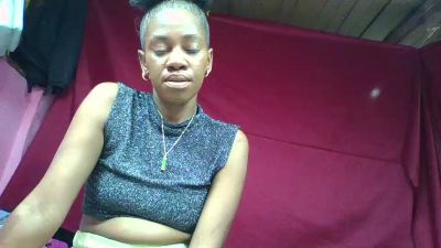 Georgina96 live cam on Cam4
