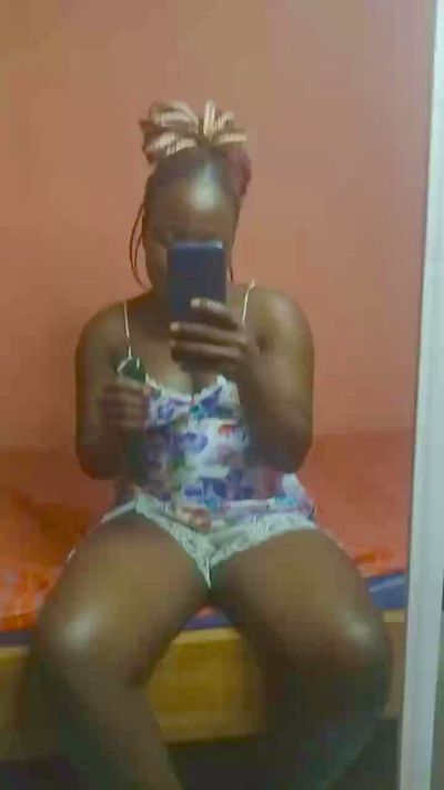 Georginashams live cam on Cam4