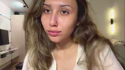 GeralynWolz live cam on Cam4