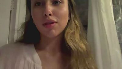 GeralynWolz live cam on Cam4
