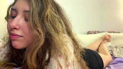 GeralynWolz live cam on Cam4