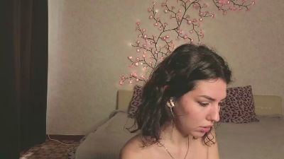 GerdaLynaugh live cam on Cam4