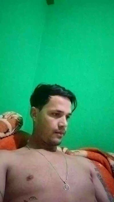 Germano97 live cam on Cam4