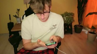 Germanyhot19 live cam on Cam4
