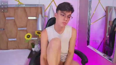 Gerony live cam on Cam4