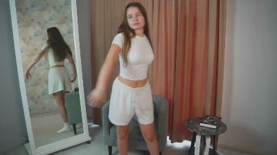 GertieMells live cam on Cam4