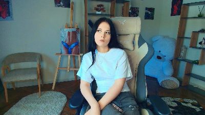 Profile and Statistics for GertrudeHeath on Cam4