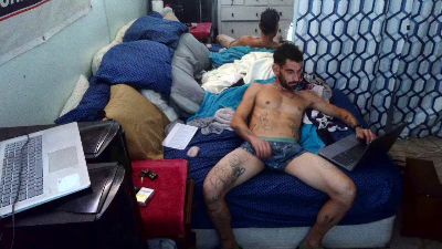 Get_jiggy69 live cam on Cam4