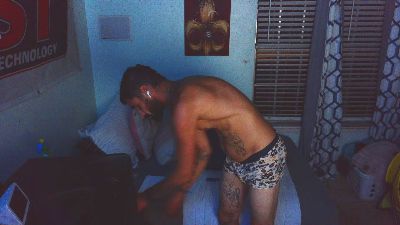 Get_jiggy69 live cam on Cam4