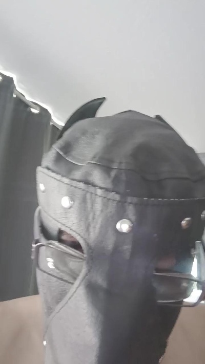 Gezyer live cam on Cam4