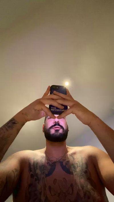 Giancarlino97 live cam on Cam4