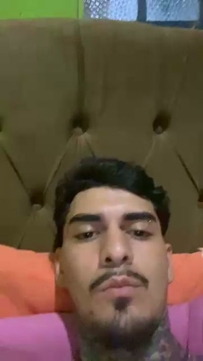 Gibizinho04 live cam on Cam4