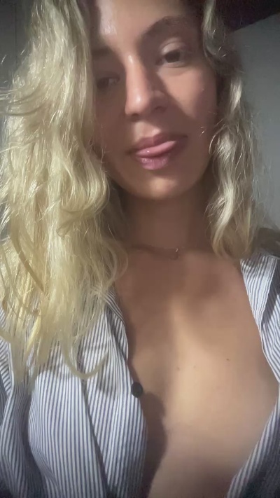 Giii live cam on Cam4