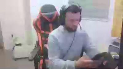 Giingz22 live cam on Cam4