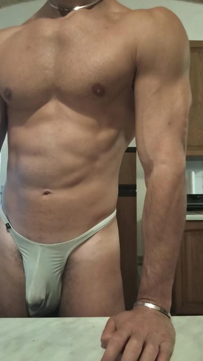 Gil_Hot_ live cam on Cam4