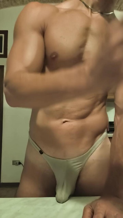 Gil_Hot_ live cam on Cam4