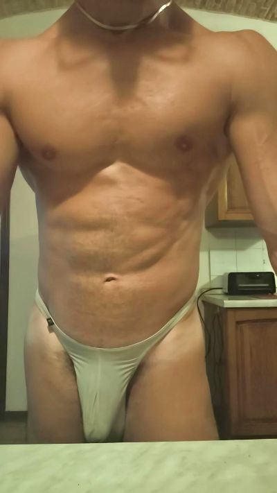 Gil_Hot_ live cam on Cam4